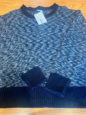 New with Tags- LulaRoe Harper sweater. Heathered Navy/Light Blue/Dark Teal XL